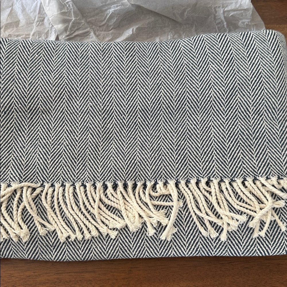 SFERRA Navy and White Cotton Throw - New